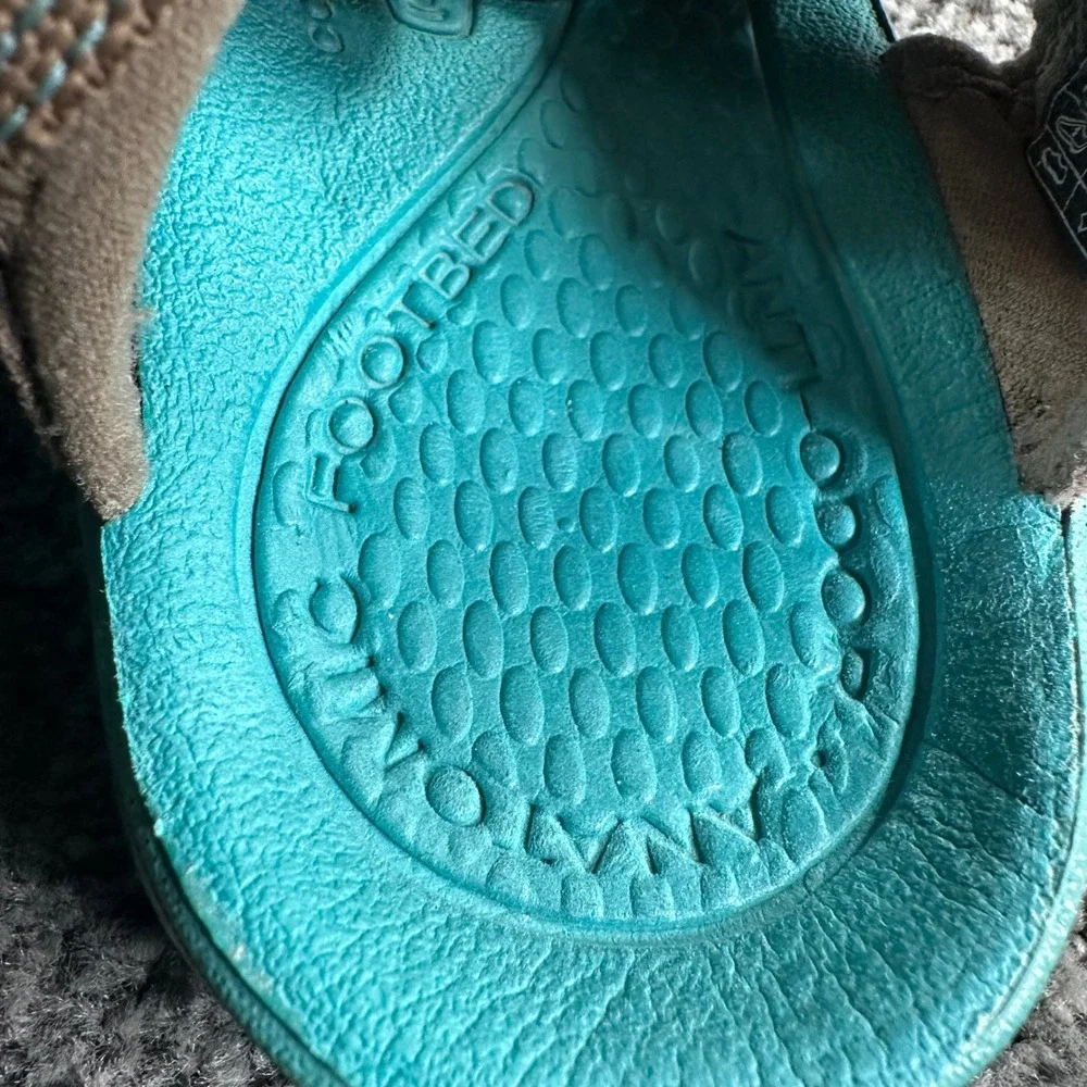 Keen Clearwater CNX Womens 7 Brown Turquoise Waterproof Hiking Sandals 1010997